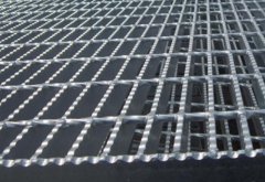 地溝蓋板立于不敗之地